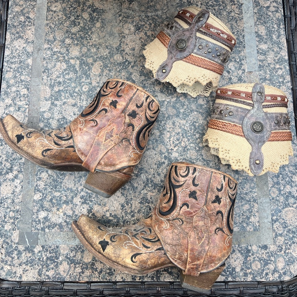 Corral Boho Boots with Removable Shafts - Picture 8 of 8